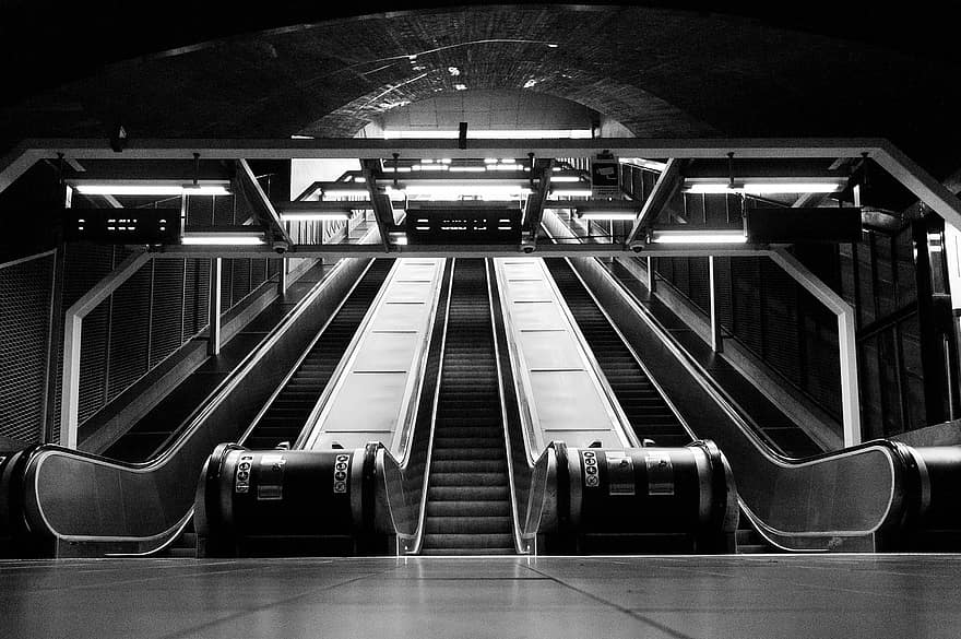 escalera mecánica, escalera, metro, subterráneo, infraestructura, conmutar, simetría, Estocolmo