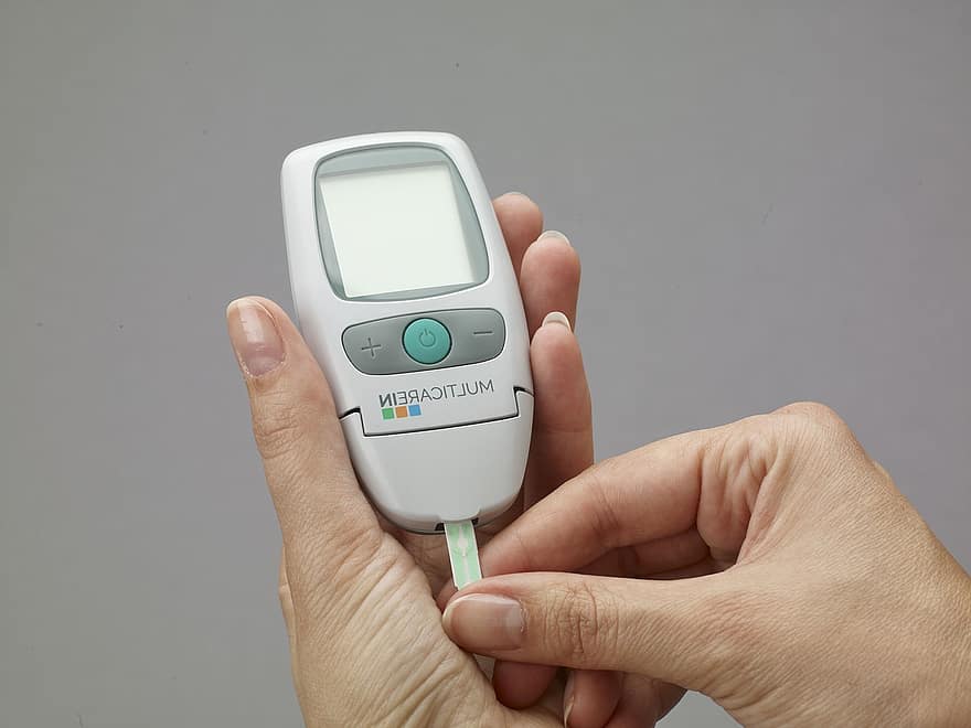 Glucometer, Technology, Device, Blood Sugar, Diabetes, Diabetic, Health, Hypoglycemia, Test, Measure, Monitor