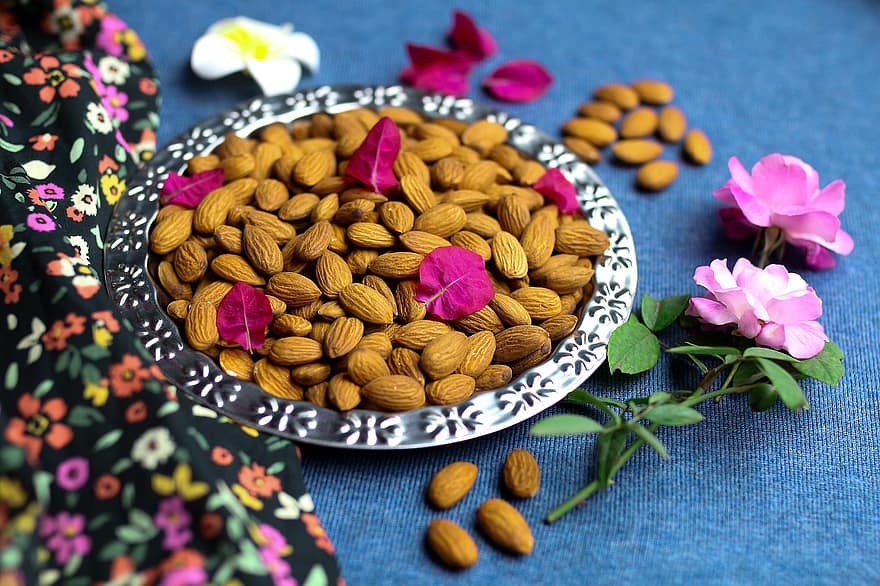 Almonds, Nuts, Flowers, Food, Snack, Healthy, Nutrition, Organic, Natural, Tasty, Delicious