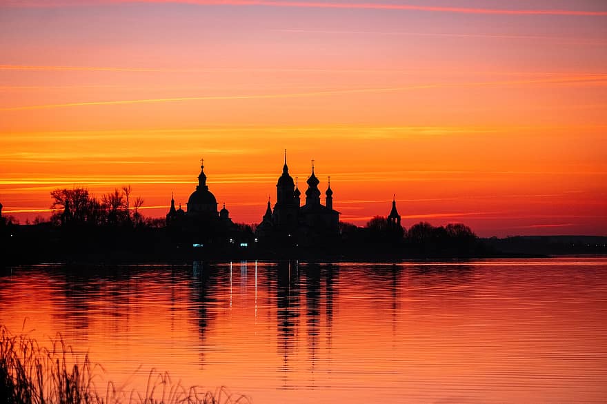 พระอาทิตย์ตกดิน, โบสถ์, แม่น้ำ, Rostov, รัสเซีย, อาราม, คริสตจักรออร์โธดอกรัสเซีย, อาคาร, โดม, โบราณ, ประวัติศาสตร์