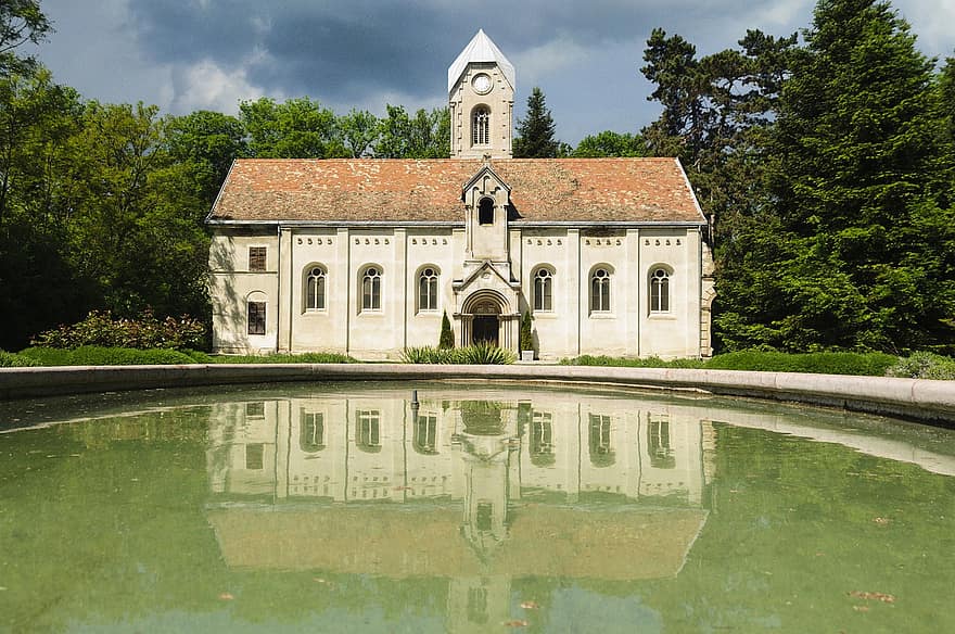 Igreja, piscina, arquitetura, religião, Estilo neo-românico, reserva natural, arboreto, capela, lago, verão, reflexão