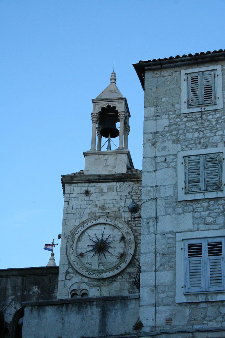 Divisé, Croatie, clocher, bâtiment, place principale, Place du Peuple, vieille ville