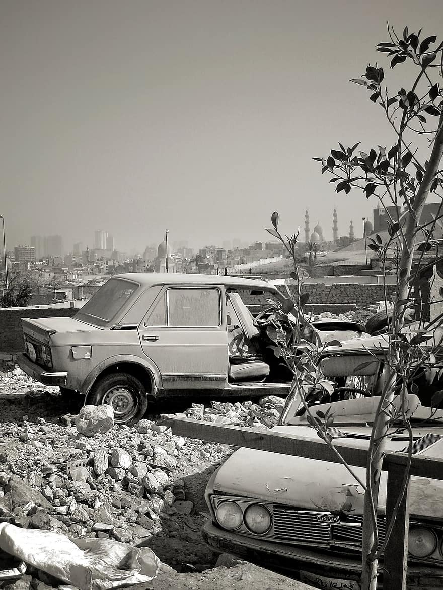 Coches destrozados, patio de chatarra, Depósito de chatarra, El Cairo, autos viejos, Coches desechados, Autos abandonados, deposito de basura