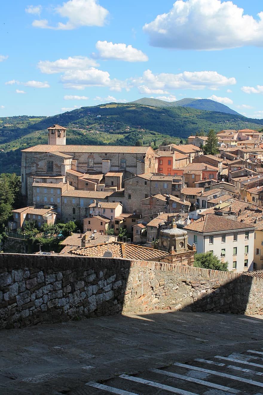 Stadt, Dorf, Reise, Europa, Tourismus, Perugia, Umbrien, Italien, die Architektur, Stadtbild, Dach, berühmter Platz