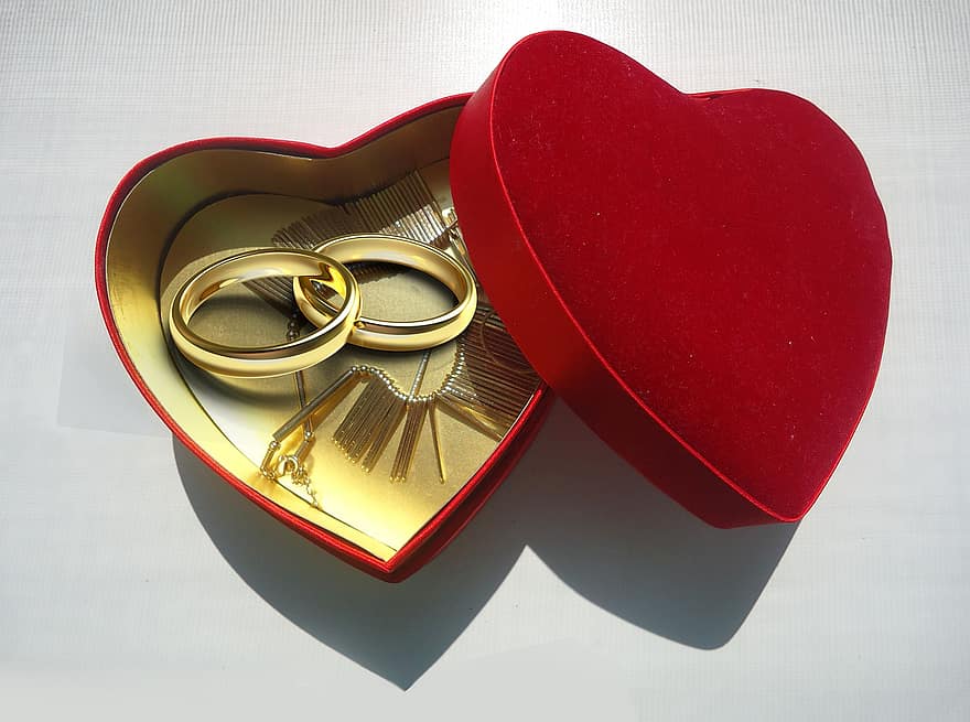 сърце, символ, пръстени, бижута, подарък, кутия, изненада, сватба, обичам, романтика, злато