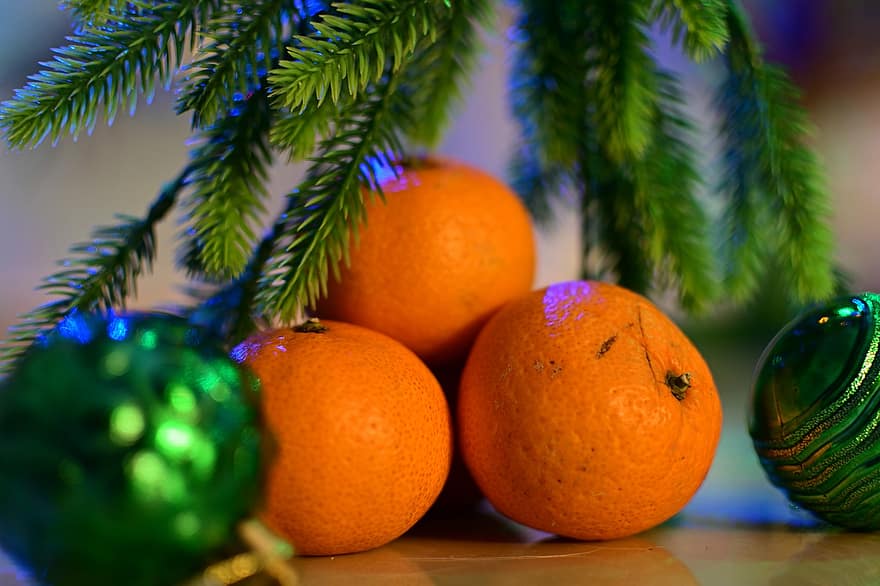Kalėdos, Kalėdų kamuoliukai, apelsinai, Kalėdų rutuliukai