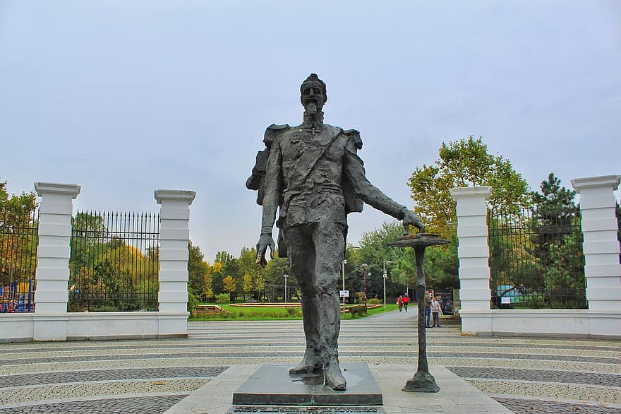 Park, Tor, Statue, Eintrag