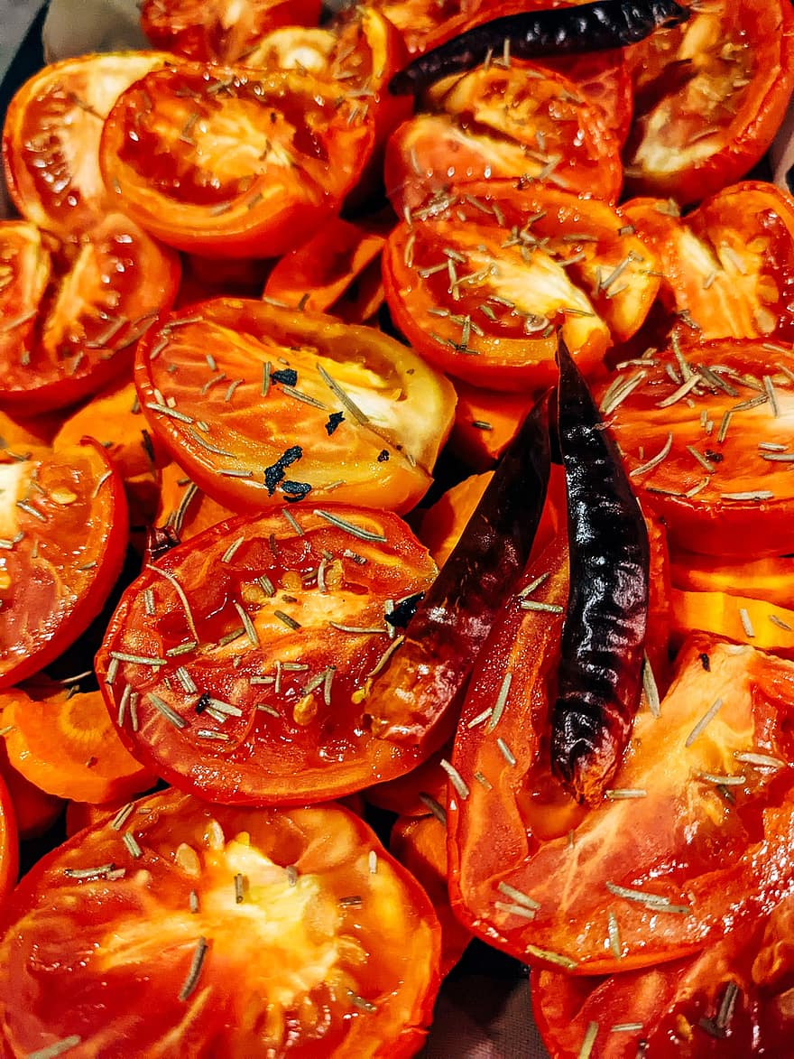 Stekte tomater, tomater, foodie, mat, næring, kosthold, tallerken, middag, lunsj, matbit, gourmet