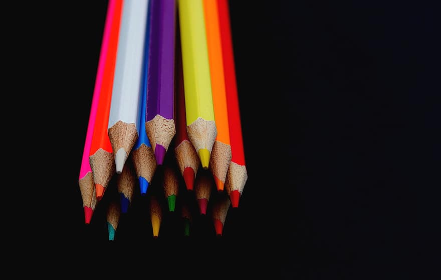 кольорові олівці, мистецтво, творчість