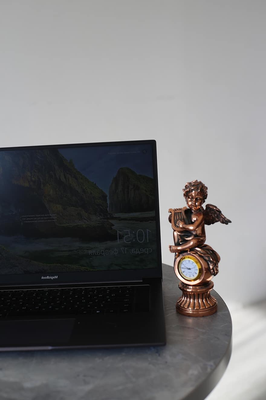 klokke, tid, statue, statuetten, datamaskin, notisbok, bord