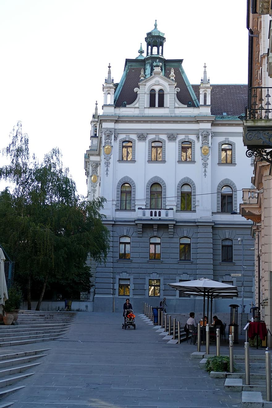 kaupunki, palatsi, katu, Ljubljana, slovenia, tie, matkustaa, arkkitehtuuri, kuuluisa paikka, rakennuksen ulkoa, kristinusko