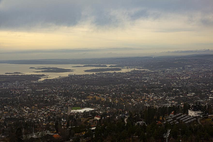 Oslo, napnyugta, téli, tájkép, városkép, városi látkép, légi felvétel, felhőkarcoló, építészet, magas szög kilátás, híres hely
