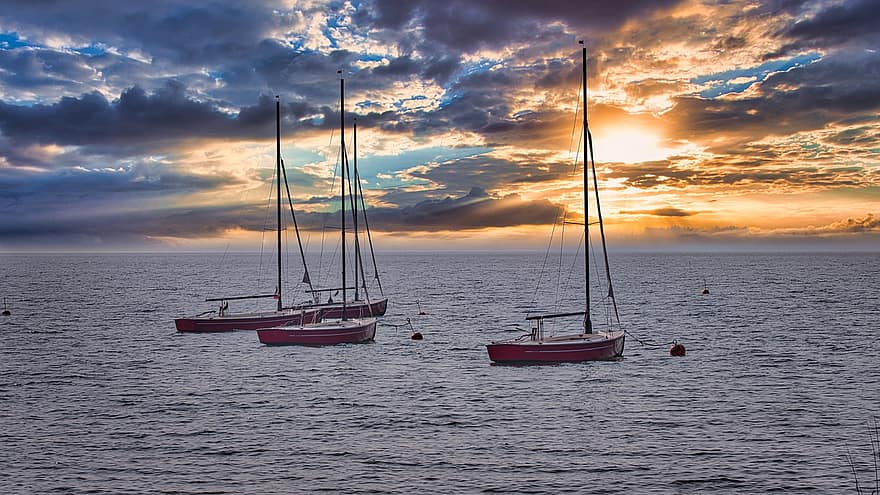 barcos, lago, por do sol, nuvens, crepúsculo, luz solar, natureza, ancoragem, Chiemsee, embarcação náutica, barco a vela