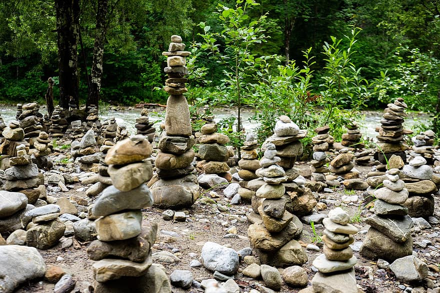 σωρός από πέτρες, βράχια, δάσος, ποτάμι, σωρός, πέτρες, ισορροπία, ισορροπία βράχου, τοποθέτηση σε πέτρα