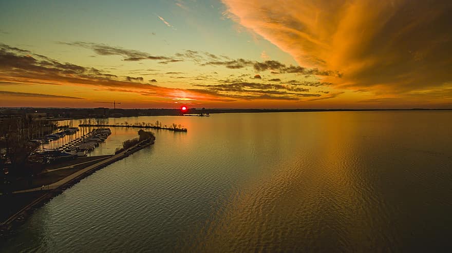 tramonto, Lago Balaton, Ungheria, città, crepuscolo, cielo, lago, acqua, Alba, alba, paesaggio