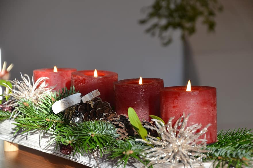 Adventes vainags, sveces, Ziemassvētki, Advent, sveču gaisma, gaismas, liesma, reliģiju, dekoru, apdare