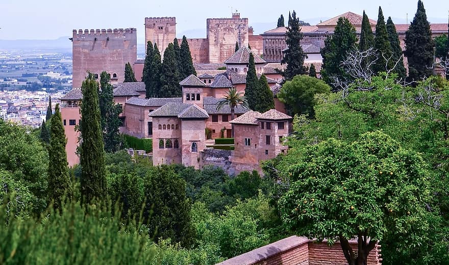 الحمراء ، قصر ، هندسة معمارية ، بناء ، قلعة ، غرناطة ، إسبانيا ، نصب تذكاري ، معلم معروف ، جذب سياحي ، مكان مشهور