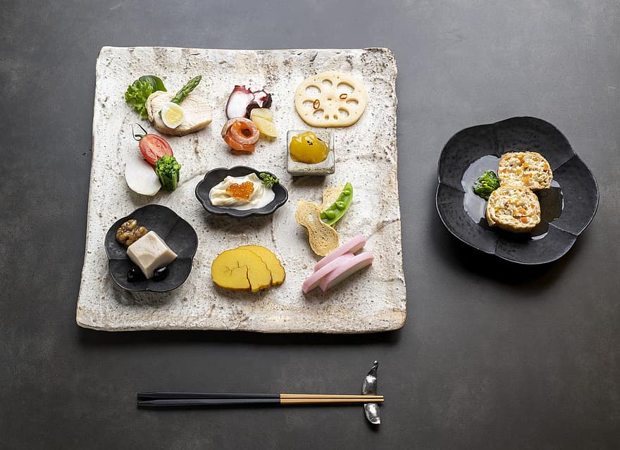 Año nuevo, platos de año nuevo, cocina japonesa, comida japonesa, Artículos japoneses, Zoni, raíz de loto, salmón, comida, gastrónomo, frescura
