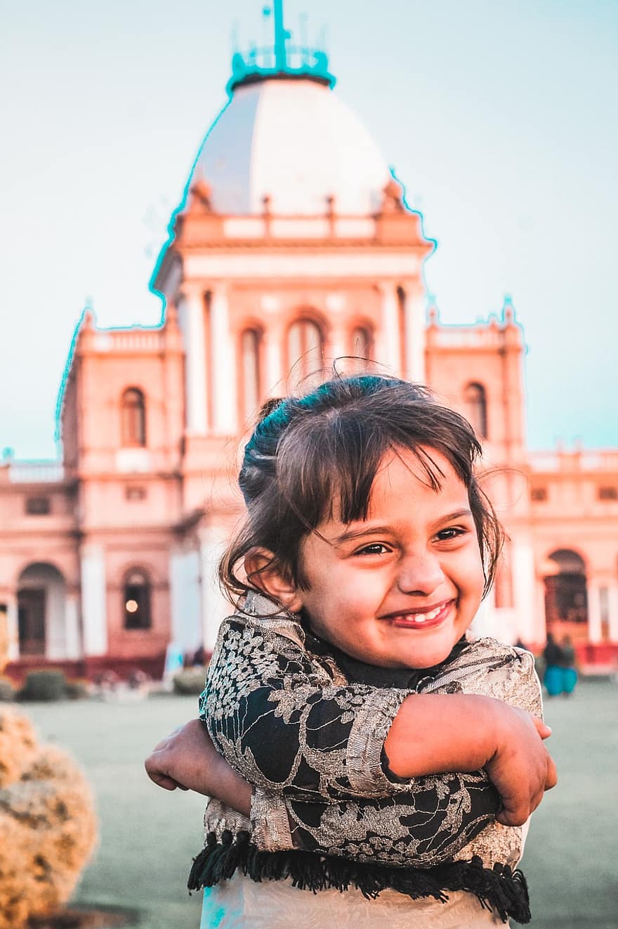 Un simpatico sorriso da bambino, Foto scattata da Jalal Ahmad