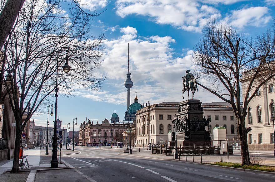 άγαλμα, δρόμος, κτίρια, Βερολίνο, πόλη, πρωτεύουσα, αρχιτεκτονική, διάσημο μέρος, αστικό τοπίο, εξωτερικό κτίριο, ο ΤΟΥΡΙΣΜΟΣ