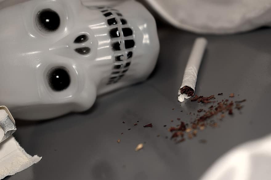 череп, сигарета, смерть, вредный, опасно, зависимость, летальный, табак, курение табака, рак, концепция