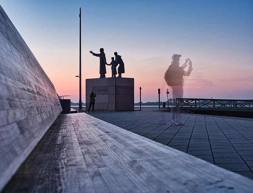 Бремерхафен, порт, Памятник эмиграции, заход солнца, берег, памятник, статуя, скульптура, парк