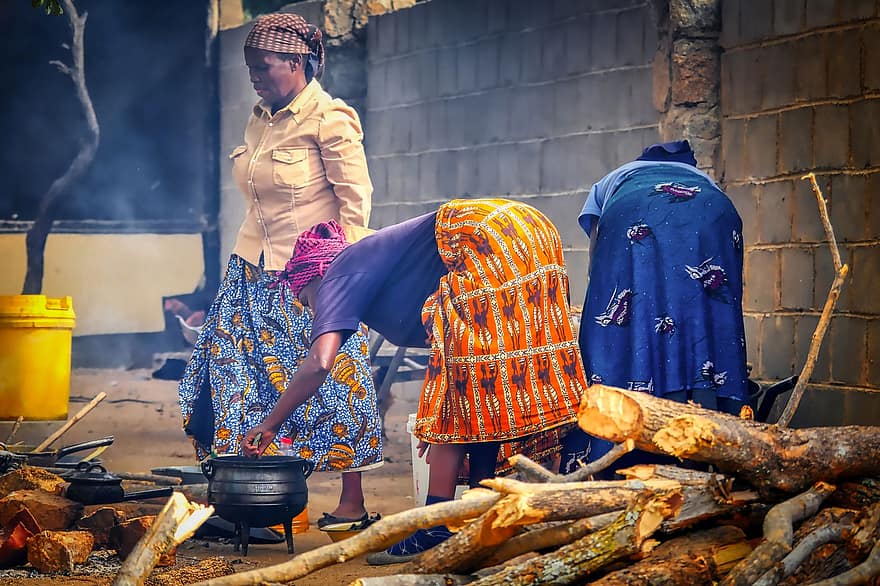 жінка, кухар, киплячі каструлі, камін, овочі, підготувати, свіжий, Африка, дерево, їжа, Зімбабве