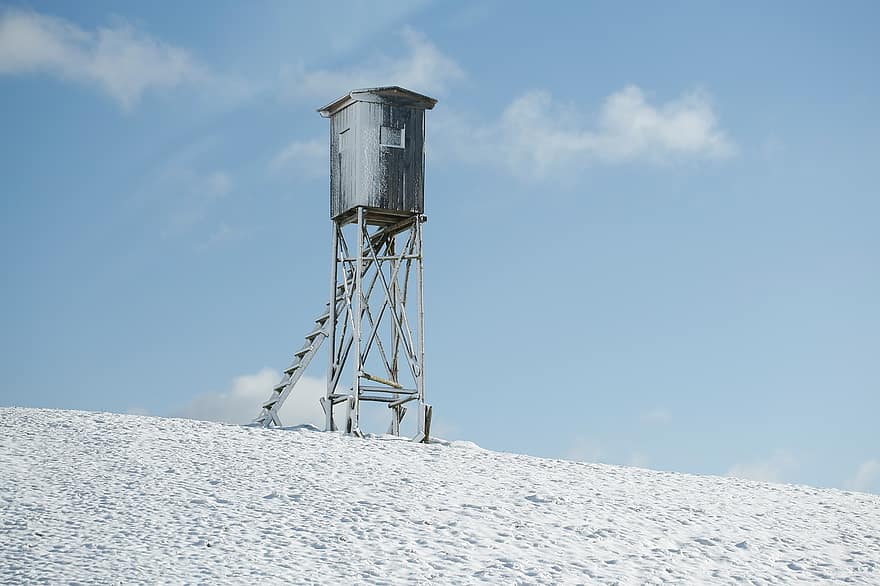 Hochsitz, Winter, Schnee, Himmel, Struktur, Jagdsitz, kalt, winterlich, schneebedeckt, Feld, Landschaft