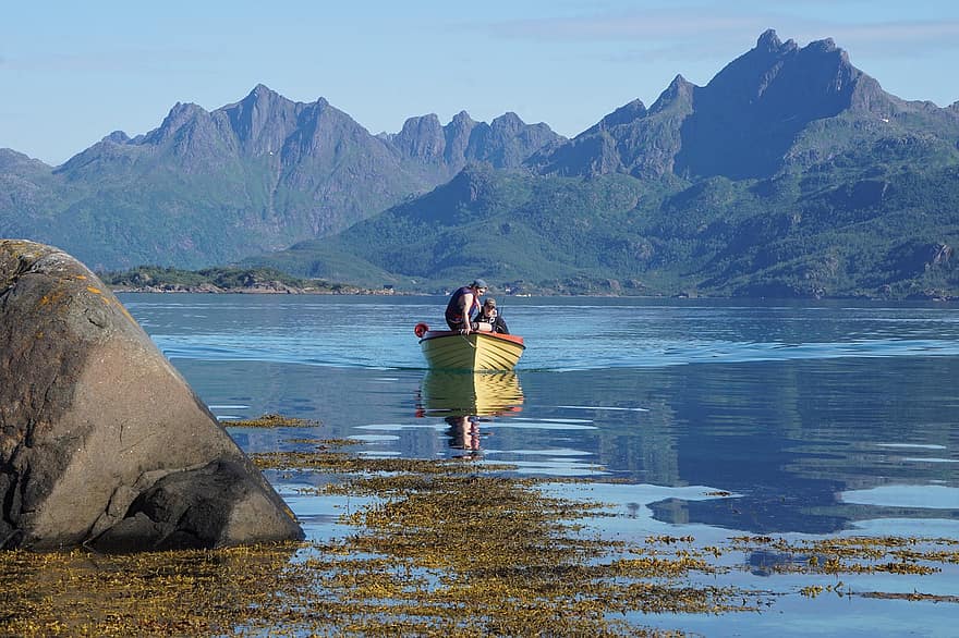 ボート、海、山岳、自然、フィヨルド、釣り、夏、北ノルウェー、ロフォーテン、Svartskardtindan、ベステアレン