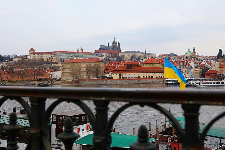 град, Прага, река, замък, архитектура, известното място, градски пейзаж, пътуване, туризъм, култури, туристически дестинации