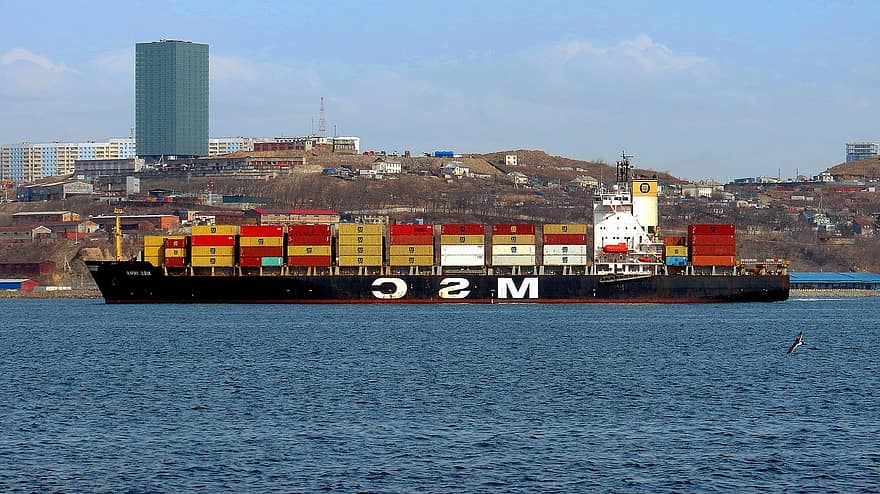 MSC, порт, транспорт, плавателен съд, контейнеровоз, износ, внос, море, логистиката, доставка, товарен транспорт