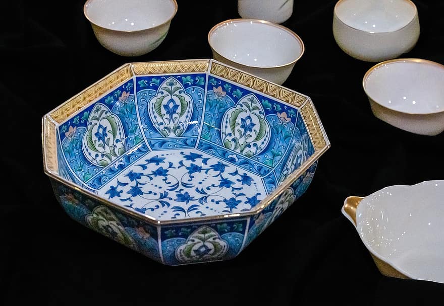 Japoniška keramika, keramika, tradiciniai patiekalai