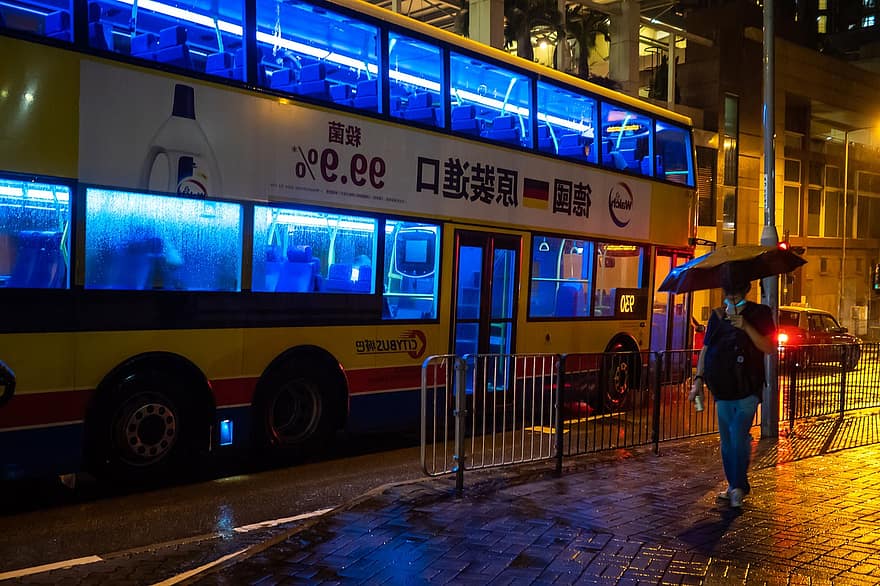 автобус, дощ, дорога, вул, людина, парасолька, транспорт, ніч, на відкритому повітрі, місто, міський