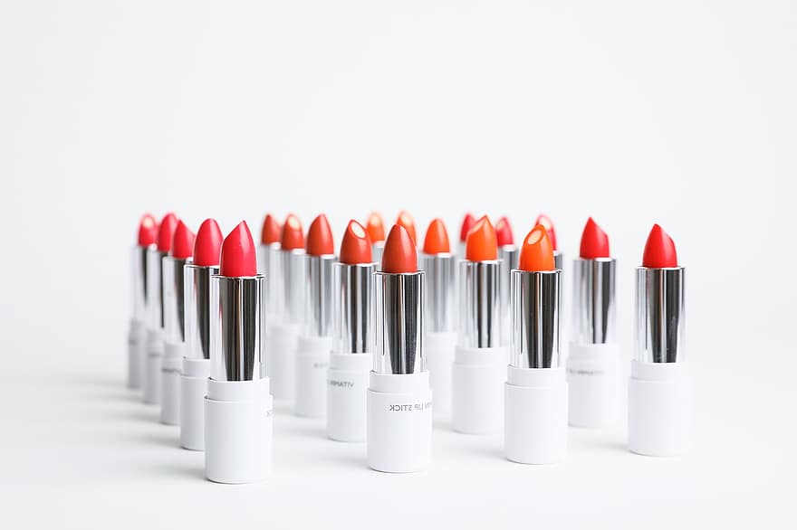lipsticks, verzinnen, schoonheidsmiddelen, Cosmetische producten, schoonheidsproducten, geïsoleerd, Lippenstifttinten, geassorteerd