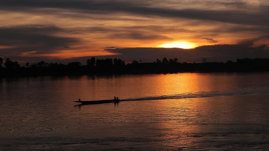 River, Boat, Sunset, Dusk, Silhouette, Sunlight, Evening, Water, Fishing Boat, Scenery, Scenic