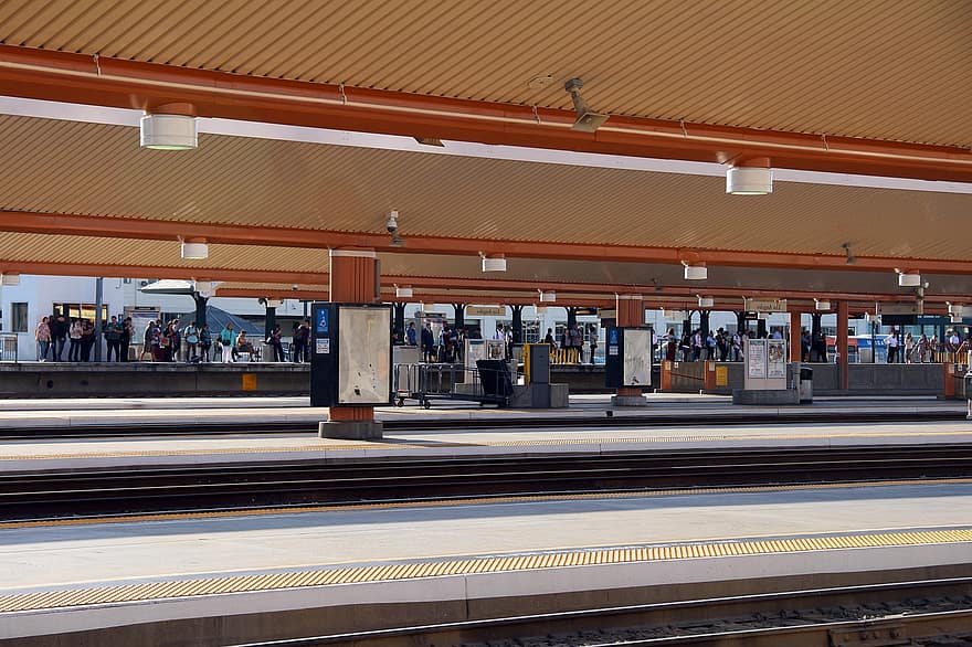 Los Angeles, Kaliforniya, tren istasyonu, tren platformu, demiryolu, taşımacılık
