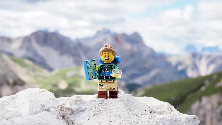 Minifigure, uzun yürüyüşe çıkan kimse, Lego, dağlar, dolomiden oluşmuş dağlar, güney-tirol, dağ, oyuncak, erkekler, dağ zirvesi, spor