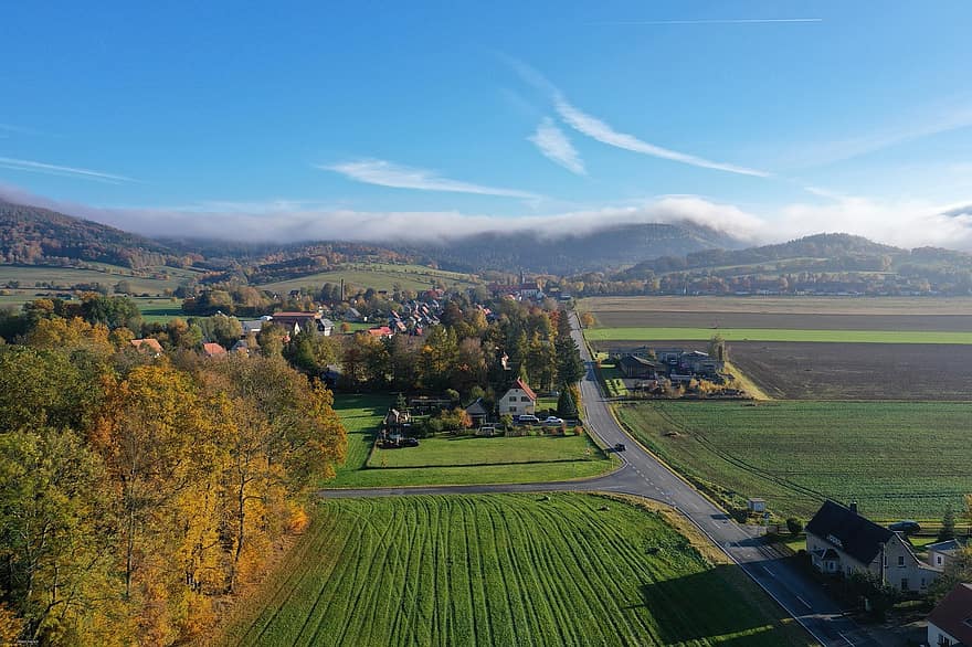 Sajonia, waltersdorf, lusacia superior, pueblo, nubes, paisaje, naturaleza, estado de ánimo de otoño, escena rural, granja, prado