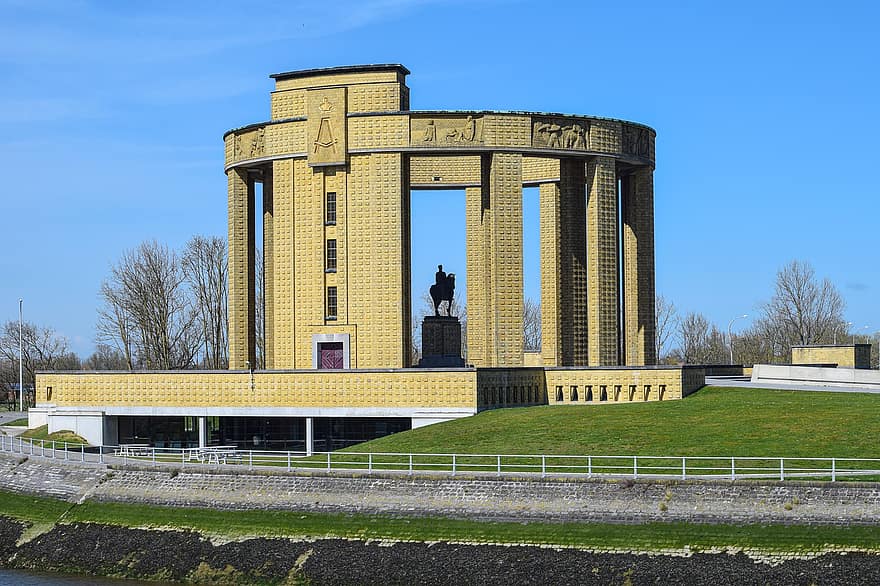 Albert I-monument, Nieuwpoort, België, monument, gebouw, gedenkteken, architectuur, buitenkant van het gebouw, Bekende plek, ingebouwde structuur, mannen