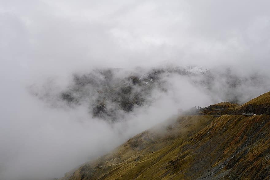 туман, гори, румунія
