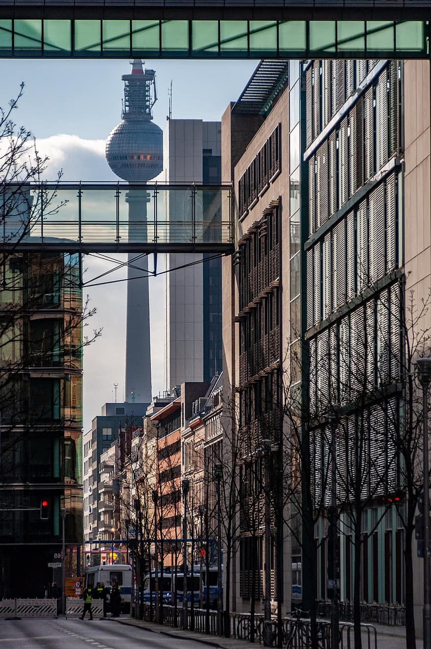 Berlin, Miasto, wieża telewizyjna, budynek, pejzaż miejski, podróżować, wieżowiec, architektura, na zewnątrz budynku, zbudowana struktura, życie w mieście