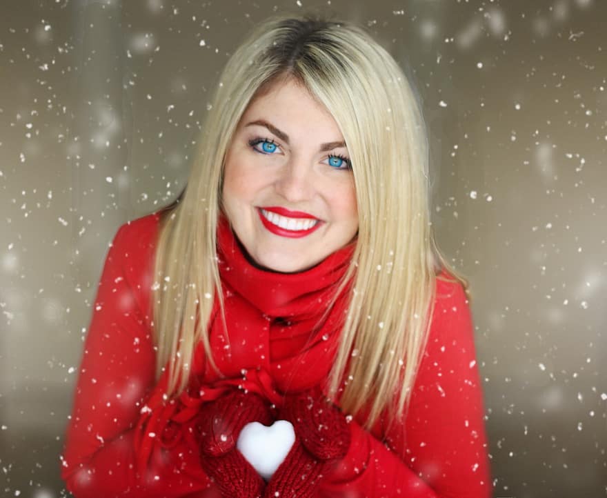 Pretty Girl, Valentines Day, Winter, Red, Heart, Snow, Snowflakes, Cold, Frosty, Woman, Love