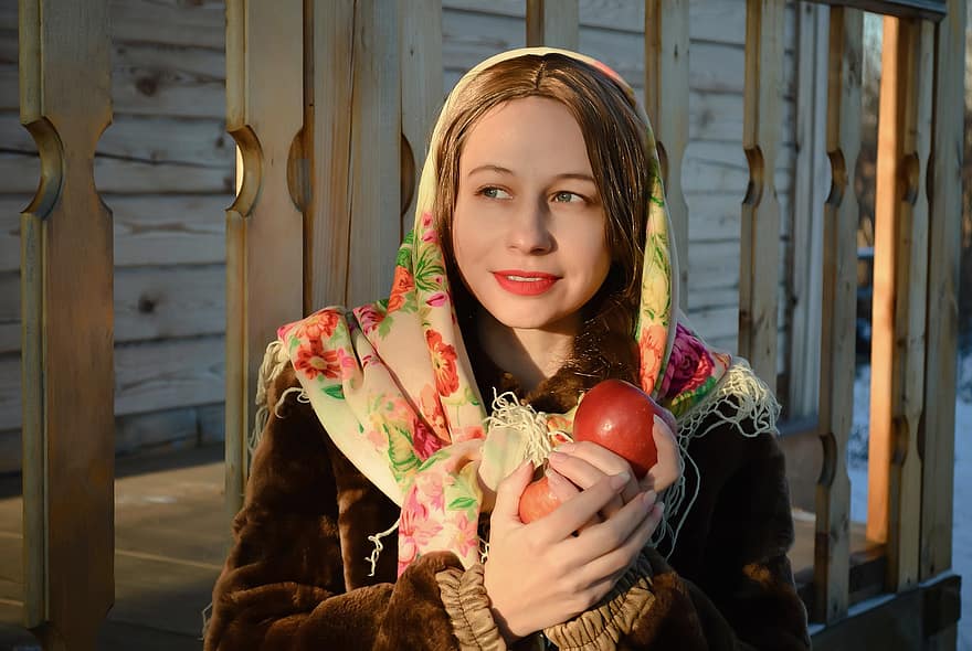 mulher, xaile, luvas, varanda, chalé, estilo folclórico russo, Rússia, russos, Dom, aldeia, casa