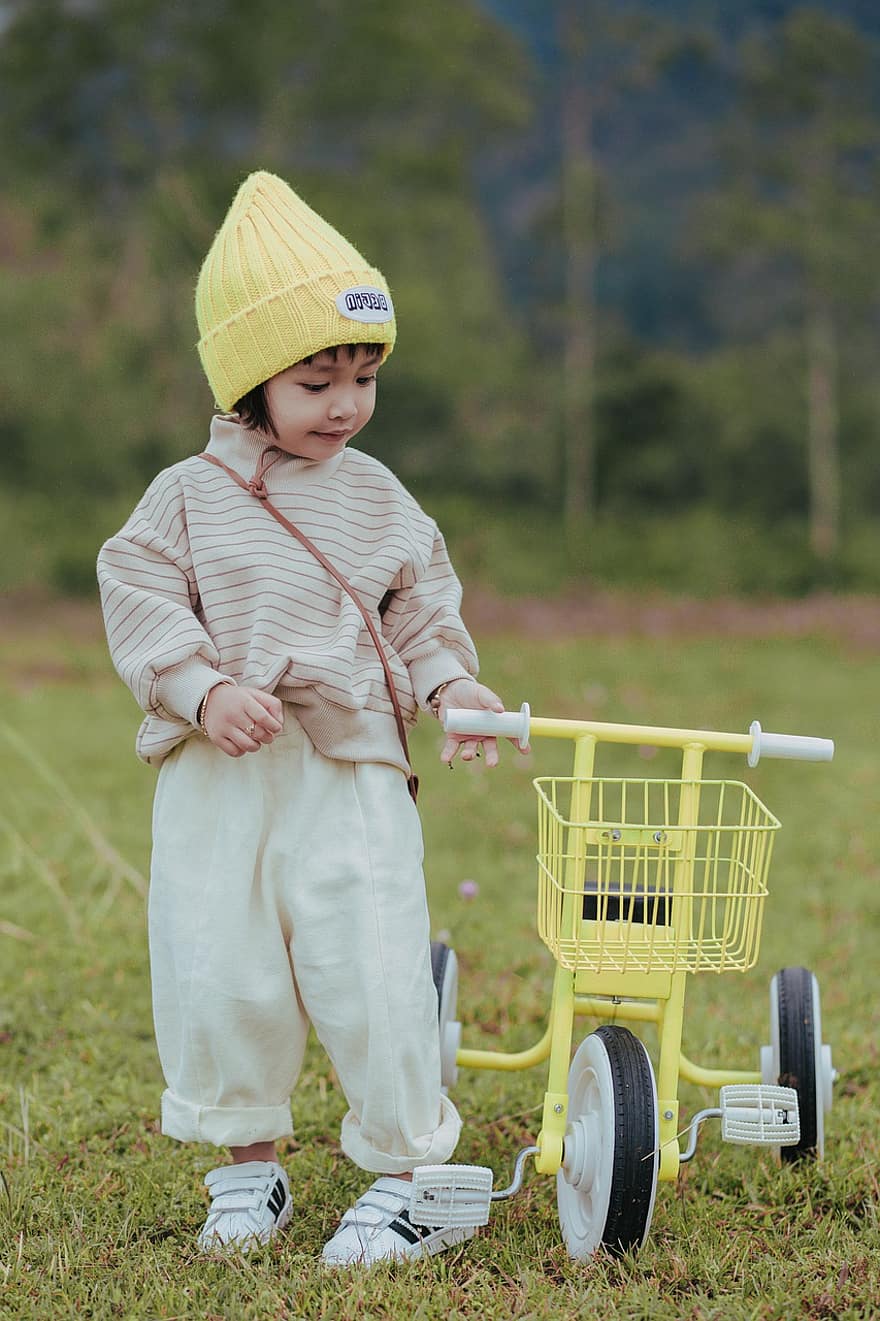 kleine meid, fietstocht, park, fiets, baby, kind, schattig, kinderjaren, jongens, vrolijk, geluk