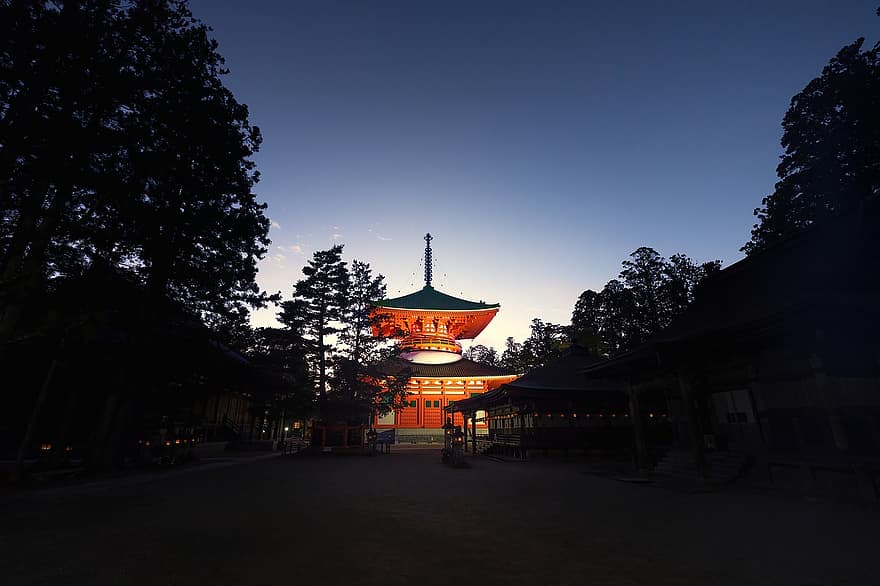 buddhista templom, Danjo Agarwood, root daito, Koyasan, tájkép, Napkelte előtt, Japán, kora reggel, éjszaka, építészet, híres hely