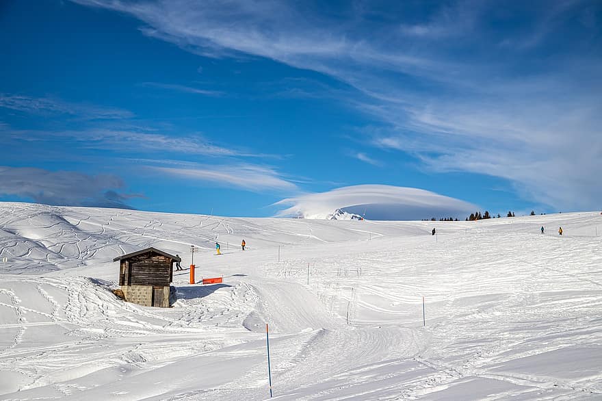 schi, Statiune de schi, iarnă, zăpadă, peisaj, savoie, Munte, pârtie de schi, sportiv, albastru, sporturi extreme