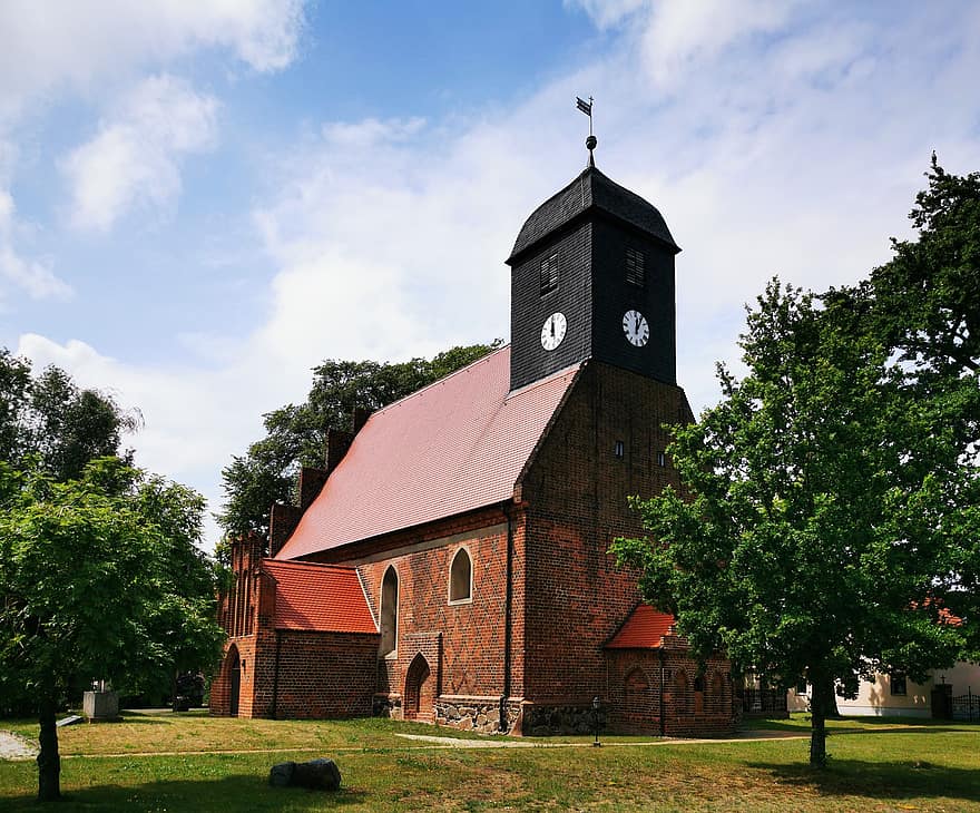 Biserica satului, Briesen, Spreewald, protestant, Biserica din cărămidă în stil gotic târziu, Spree-Neisse, Brandenburg, Germania, religie, istoricește