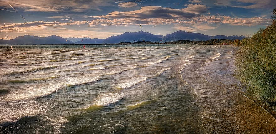 Lake, Waves, Kite Surfing, Forward, Gusts, Wind, Chiemsee, Bavaria, Mountains, Panorama, Beach