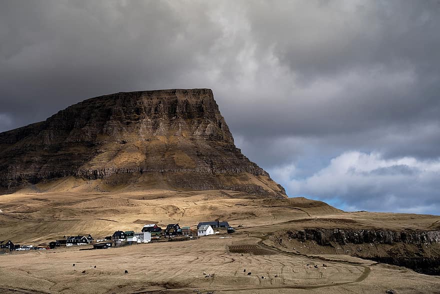 pueblo, viaje, exploración, naturaleza, Islas Faroe, casas, nubes, paisaje, montaña, escena rural, acantilado