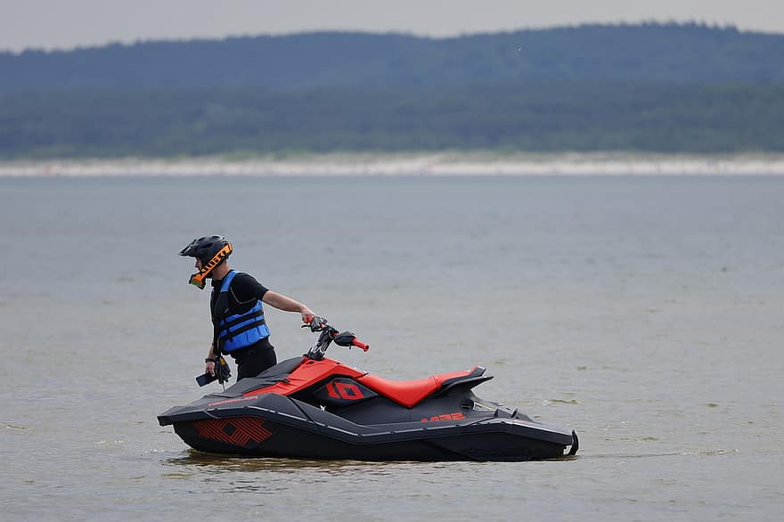 Embarcação pessoal, jet ski, scooter de água, mar